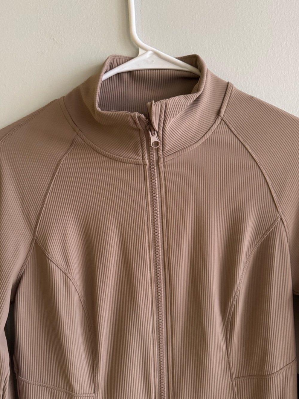 NWT athletic jacket - Picture 3 of 5